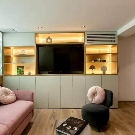 Studio Neuf Lumineux Proche Plage Довиль